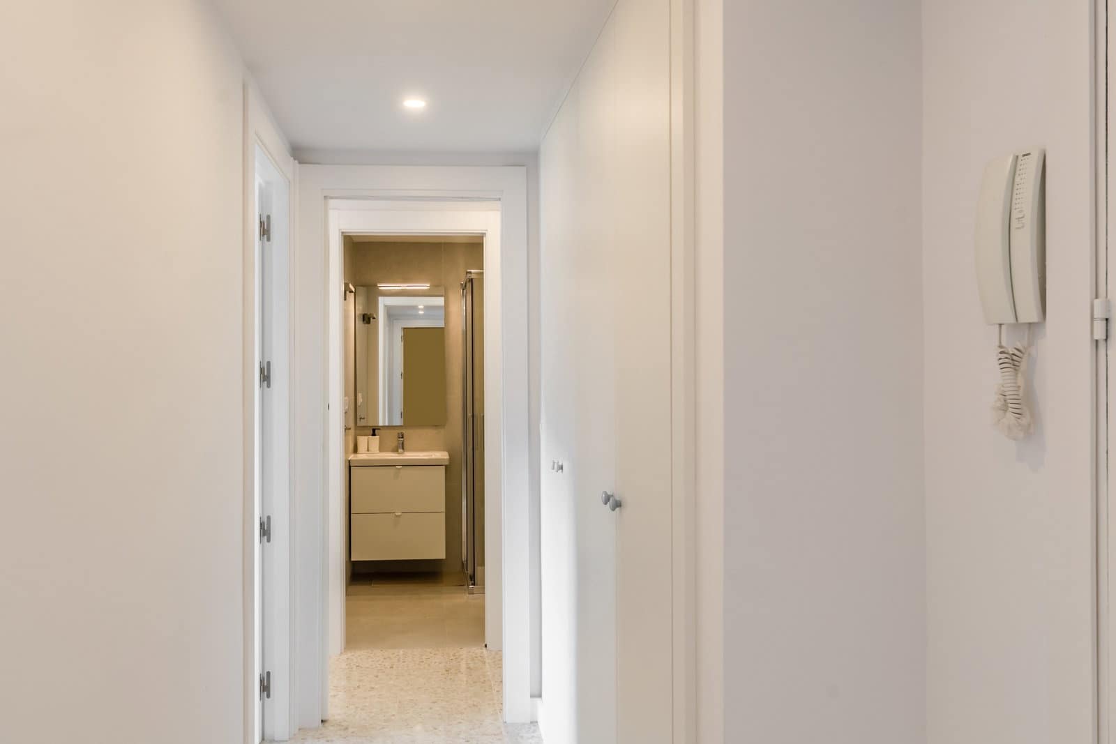 2 slaapkamer Appartement te huur in Almunecar met zwembad - € 750 (Ref: 9979236)