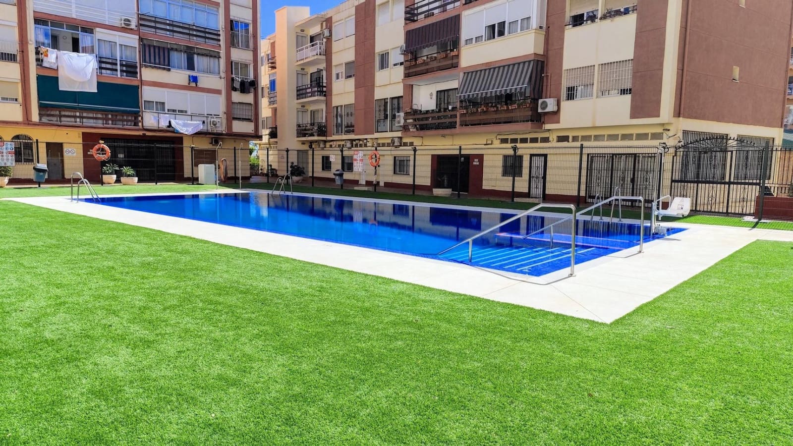 1 bedroom Apartment for sale in Torremolinos with pool - € 211,000 (Ref: 9458532)