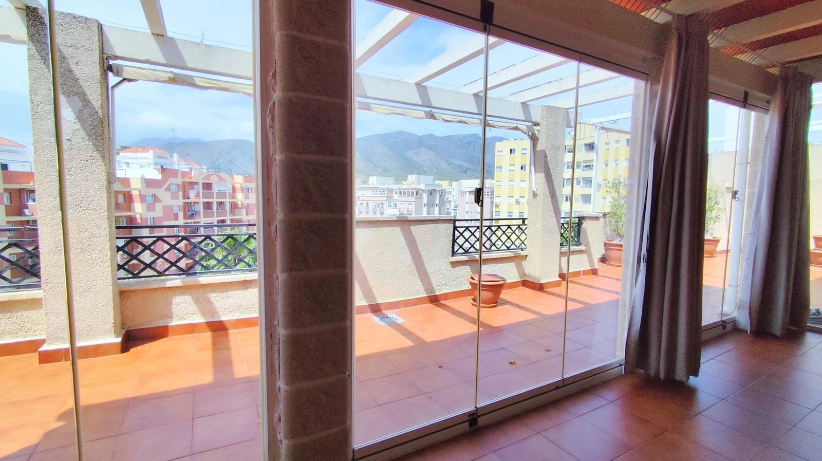 Ático de 4 habitaciones en Torremolinos en venta con garaje - 549.000 € (Ref: 9458534)