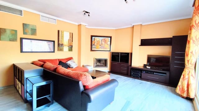 4 sypialnia Penthouse na sprzedaż w Torremolinos z garażem - 549 000 € (Ref: 9458535)