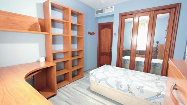 Ático de 4 habitaciones en Torremolinos en venta con garaje - 549.000 € (Ref: 9458535)
