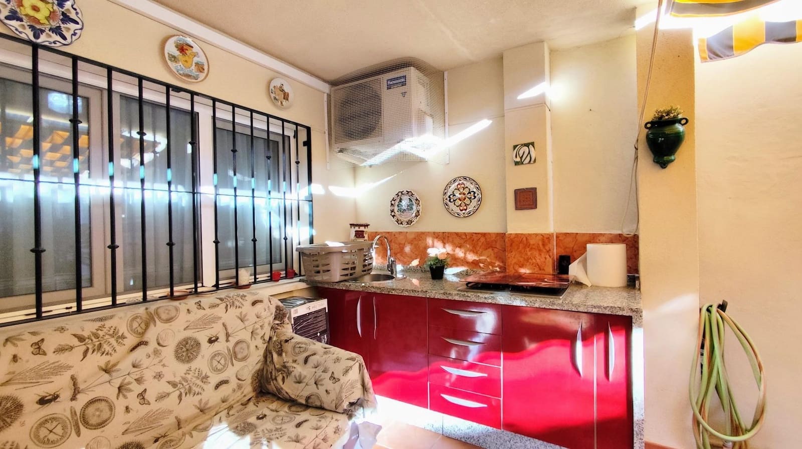 4 slaapkamer Rijtjeshuis te koop in Malaga stad met zwembad garage - € 444.000 (Ref: 9458536)