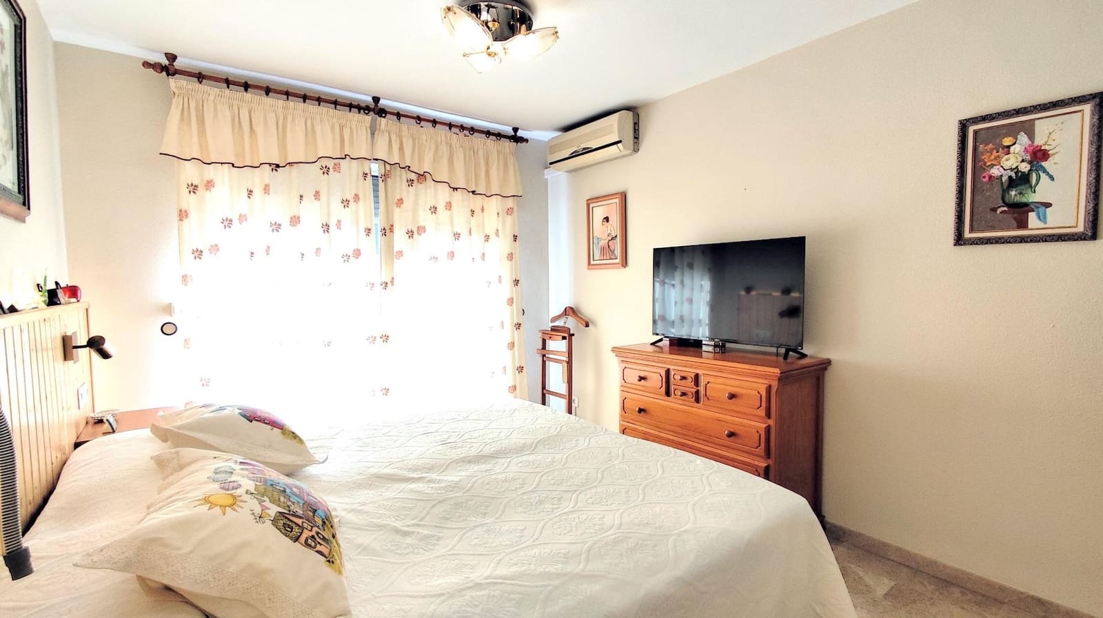 4 slaapkamer Rijtjeshuis te koop in Malaga stad met zwembad garage - € 444.000 (Ref: 9458536)