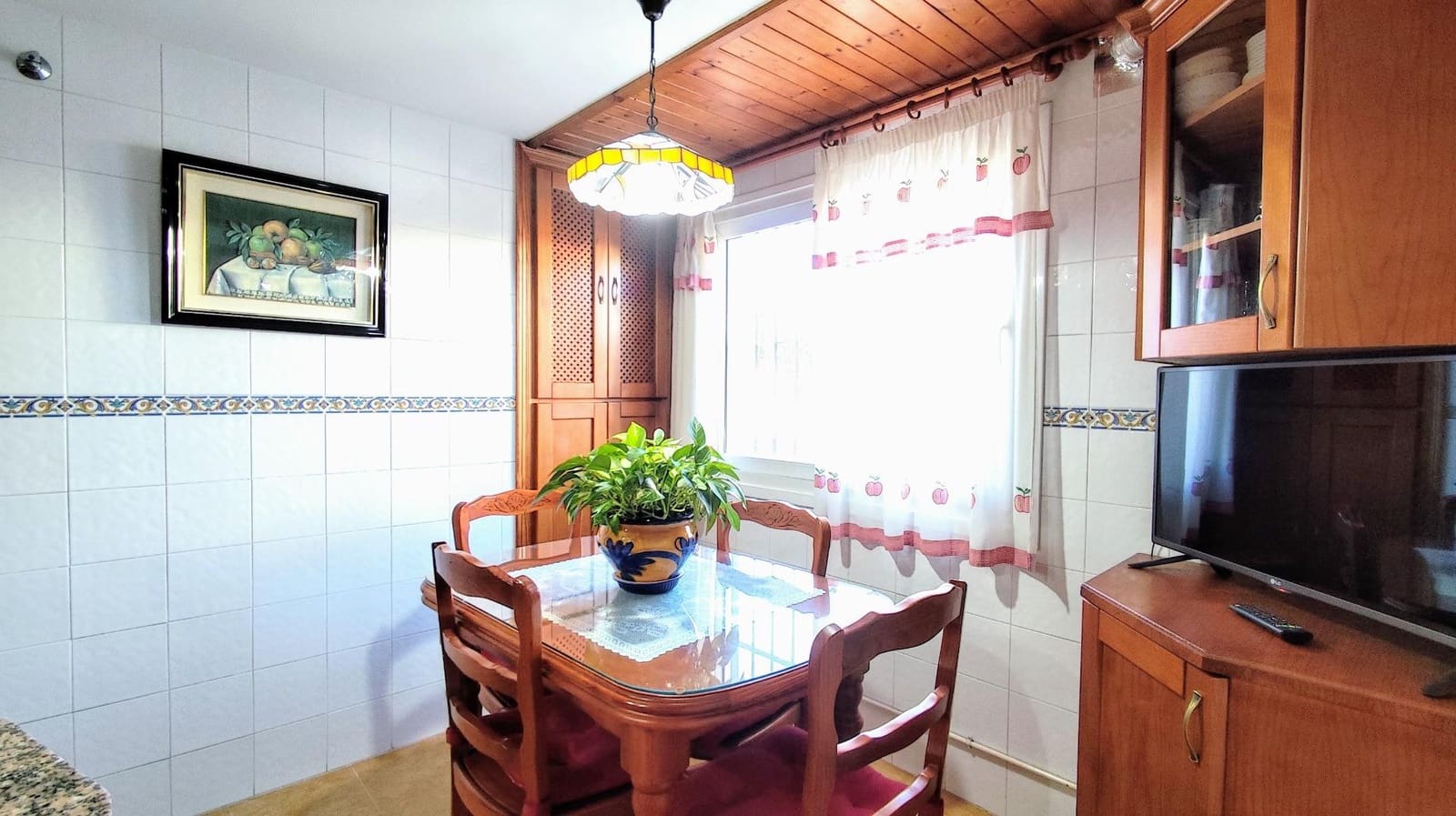 4 slaapkamer Rijtjeshuis te koop in Malaga stad met zwembad garage - € 444.000 (Ref: 9458536)