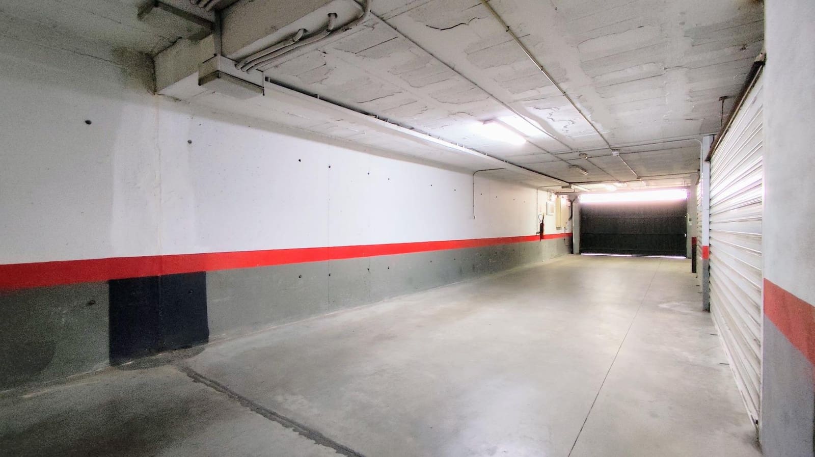 4 slaapkamer Rijtjeshuis te koop in Malaga stad met zwembad garage - € 444.000 (Ref: 9458536)