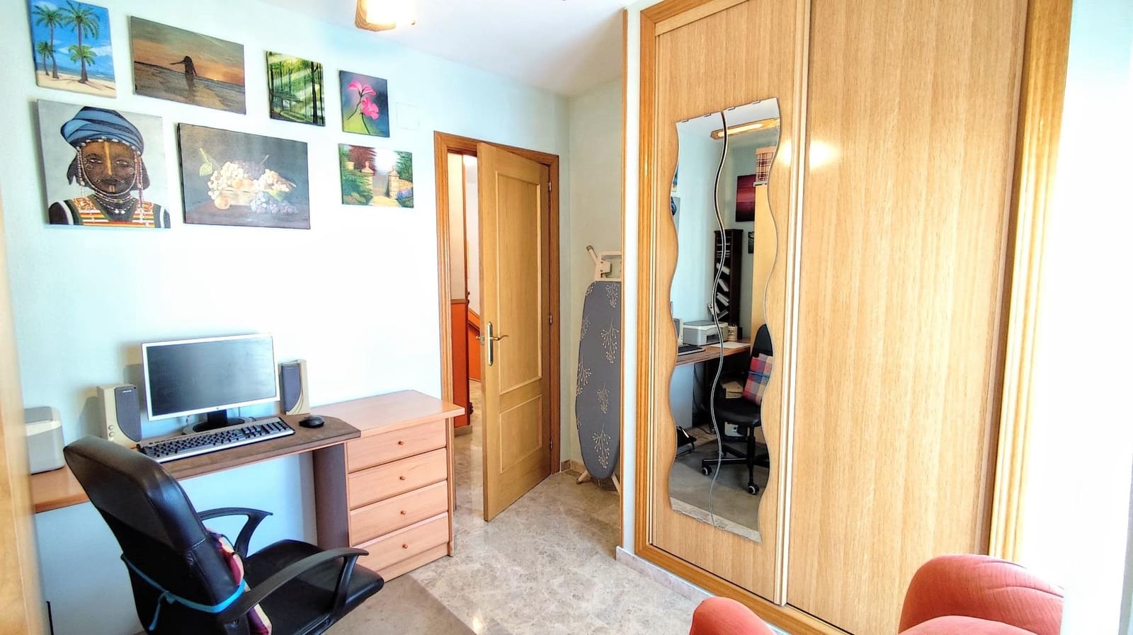 4 slaapkamer Rijtjeshuis te koop in Malaga stad met zwembad garage - € 444.000 (Ref: 9458536)