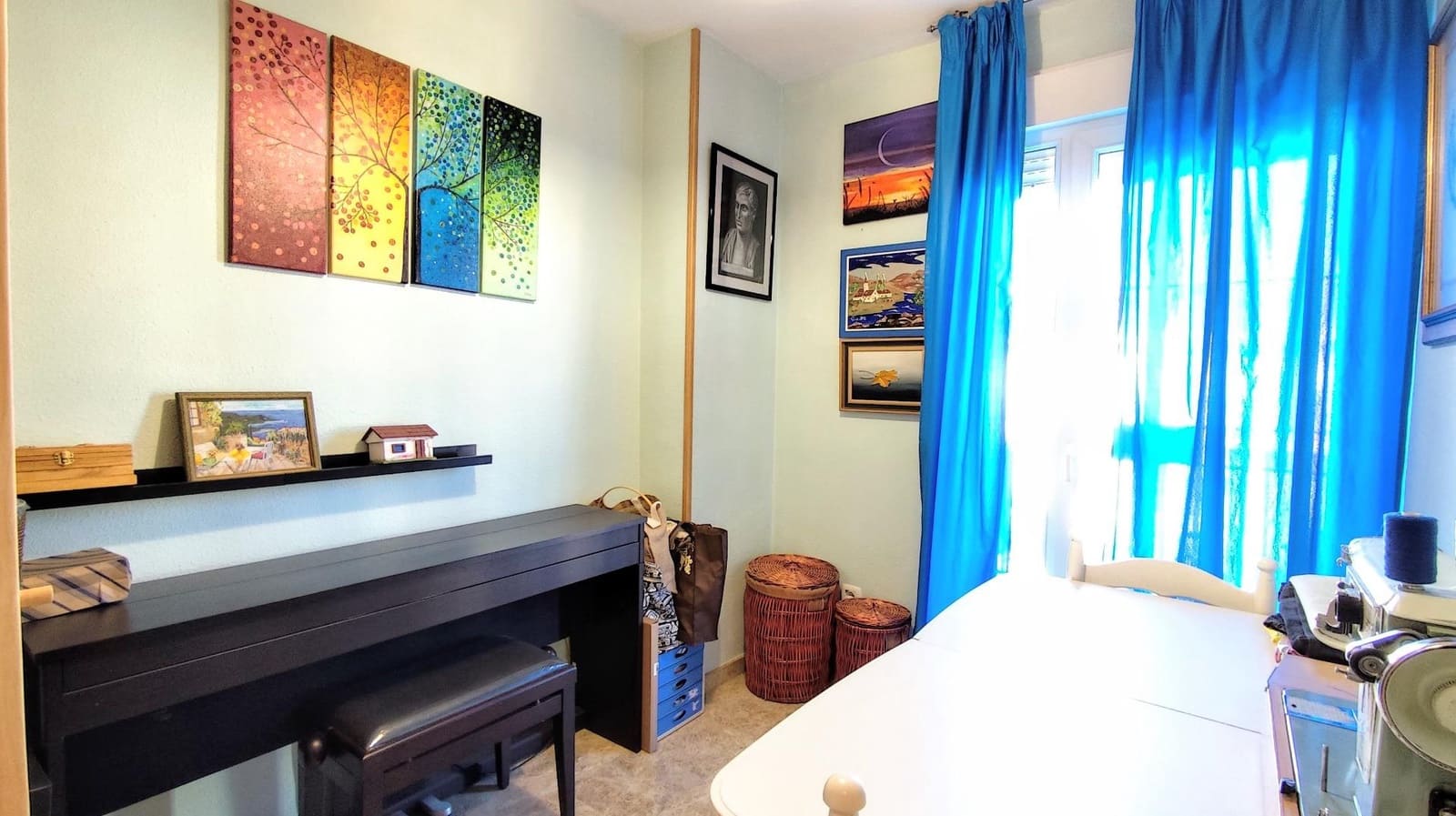 4 slaapkamer Rijtjeshuis te koop in Malaga stad met zwembad garage - € 444.000 (Ref: 9458536)