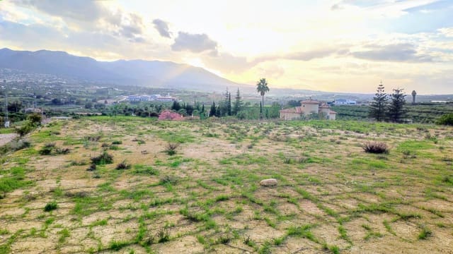 Tontti myytävänä paikassa Alhaurín de la Torre - 750 000 € (Ref: 9458538)