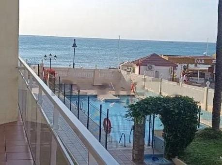 2 bedroom Flat for sale in Torremolinos with pool garage - € 425,000 (Ref: 9458540)