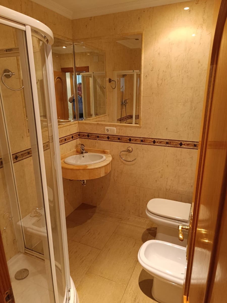 2 bedroom Flat for sale in Torremolinos with pool garage - € 425,000 (Ref: 9458540)