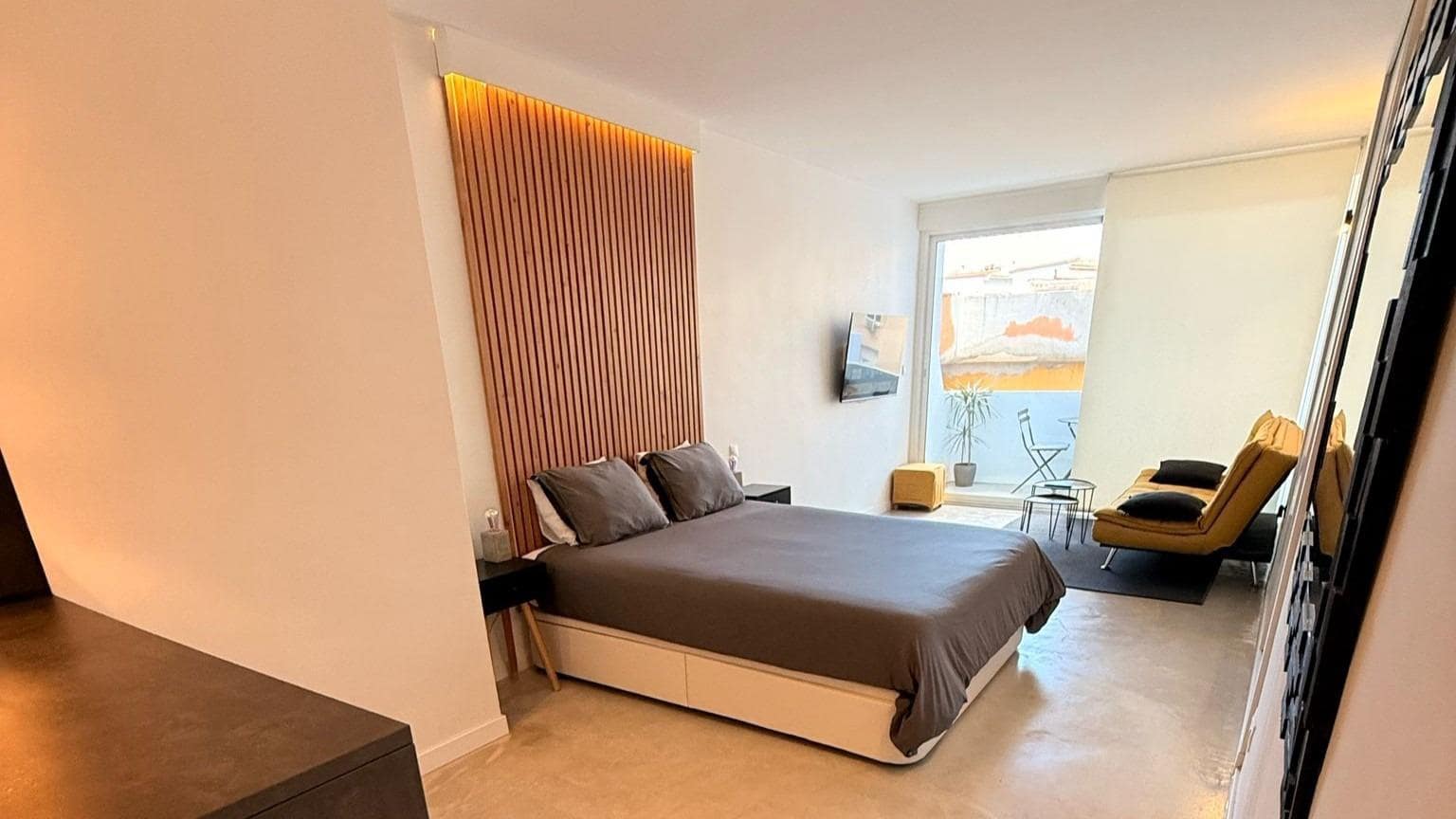 Studio for sale in Torremolinos - € 218,000 (Ref: 9458541)