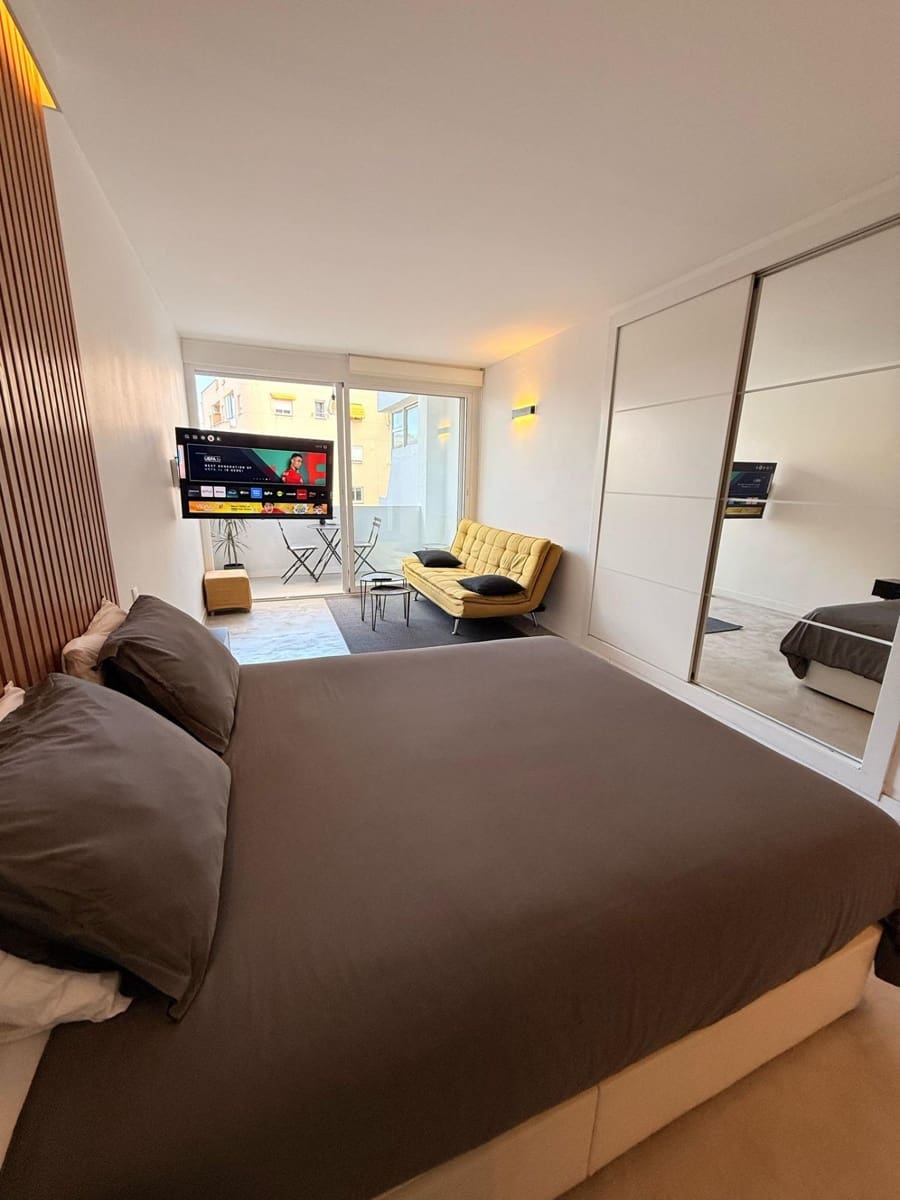 Studio for sale in Torremolinos - € 218,000 (Ref: 9458541)