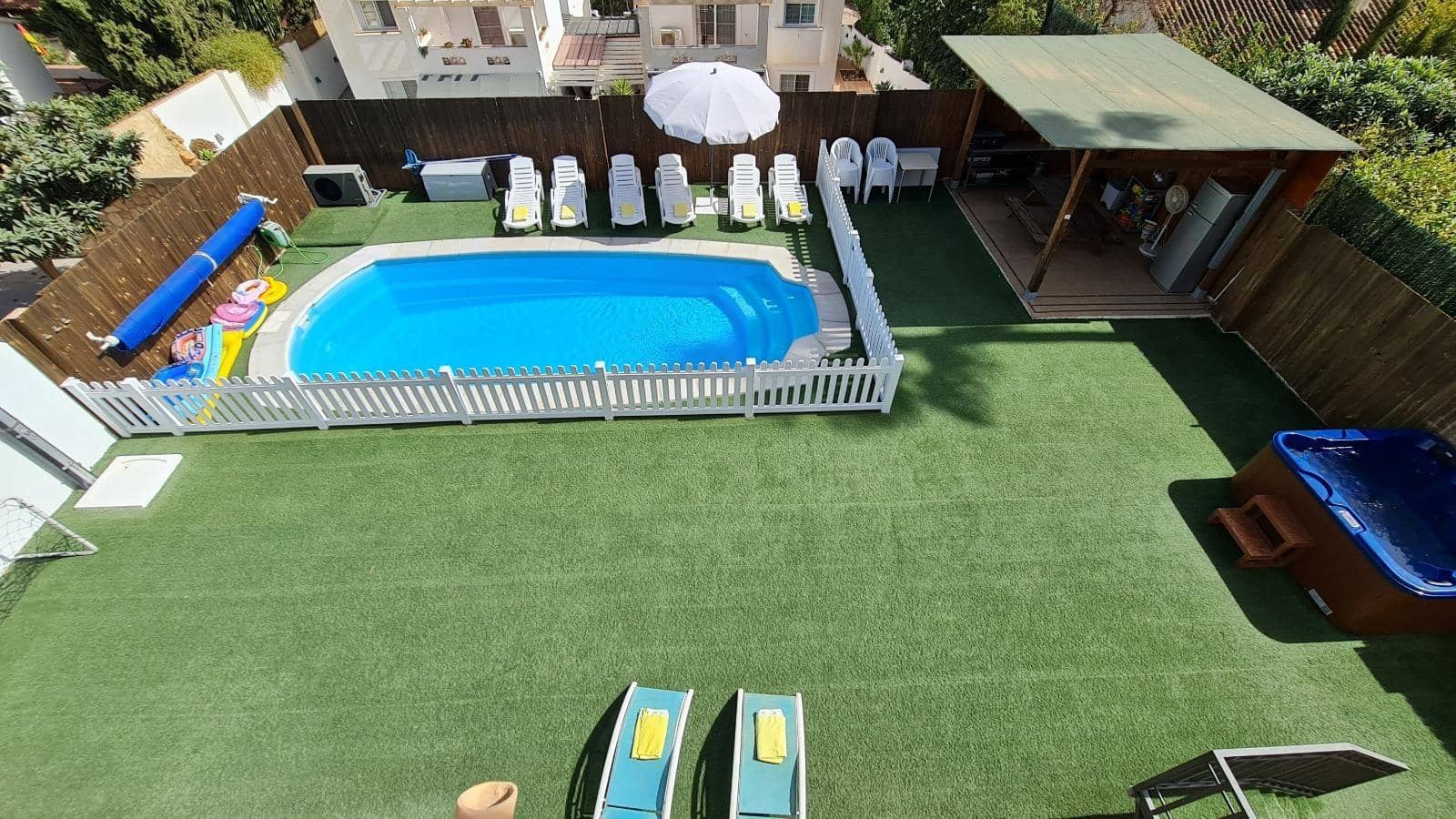 5 bedroom Villa for sale in Torremolinos with pool garage - € 990,000 (Ref: 9458543)
