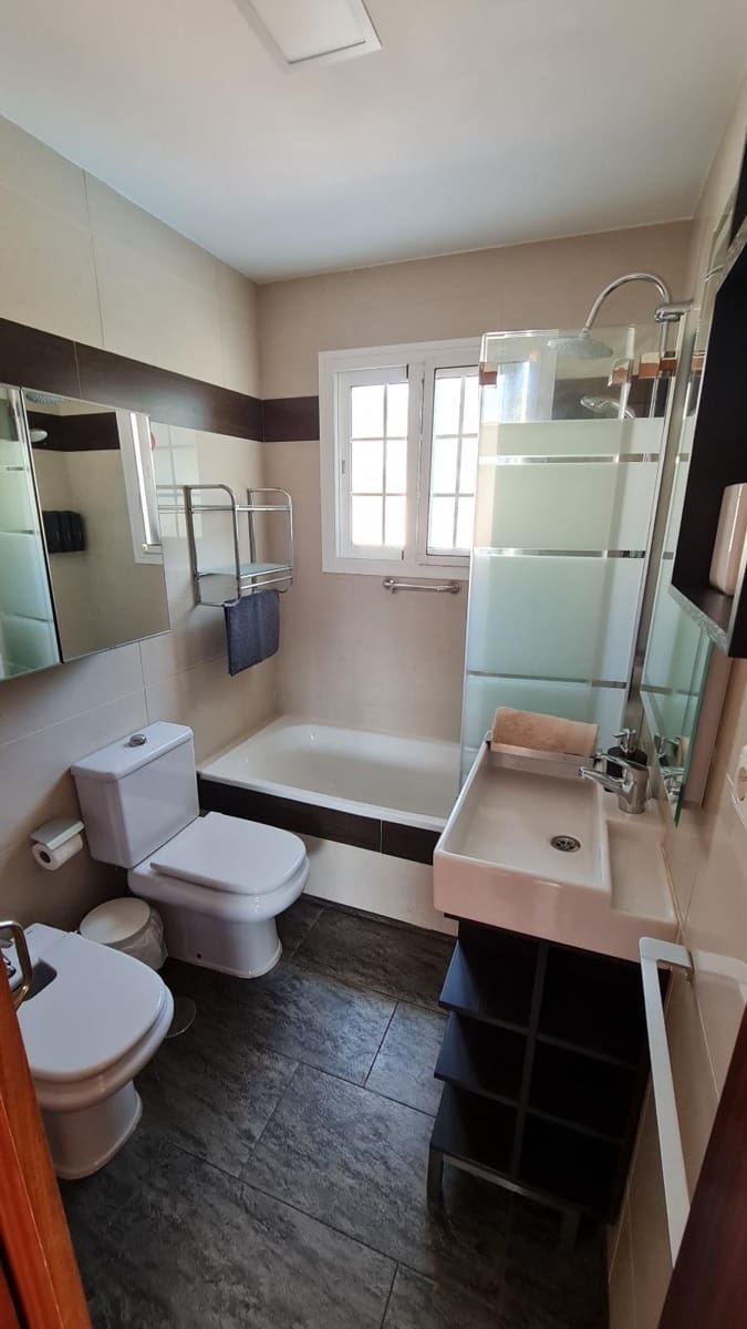 5 bedroom Villa for sale in Torremolinos with pool garage - € 990,000 (Ref: 9458543)