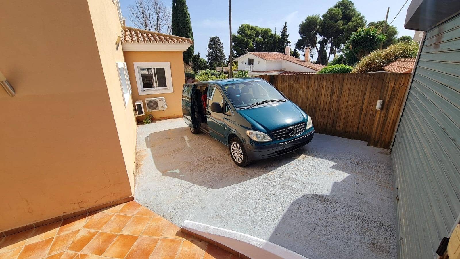 5 bedroom Villa for sale in Torremolinos with pool garage - € 990,000 (Ref: 9458543)