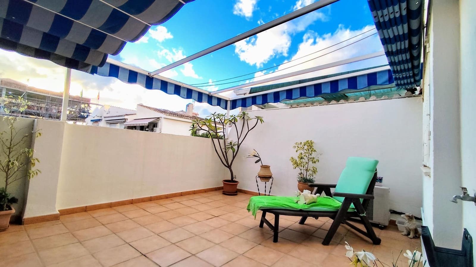2 bedroom Flat for sale in Torremolinos with pool garage - € 339,000 (Ref: 9458545)