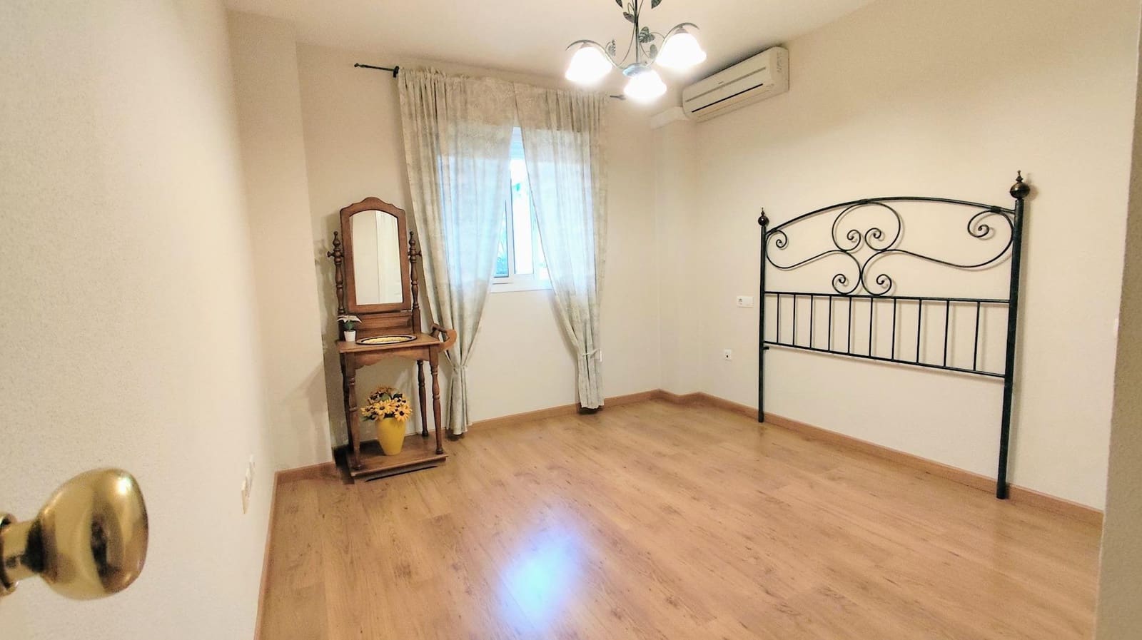 2 bedroom Flat for sale in Torremolinos with pool garage - € 339,000 (Ref: 9458545)