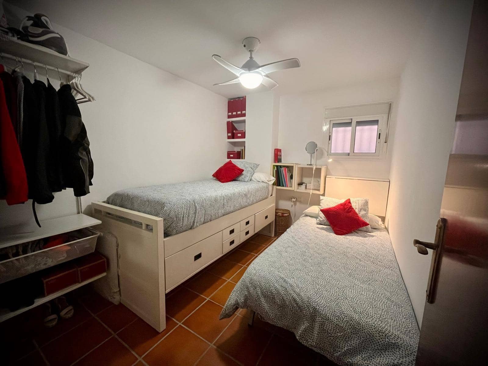 2 bedroom Beach Apartment for sale in Torremolinos with pool - € 396,000 (Ref: 9458546)