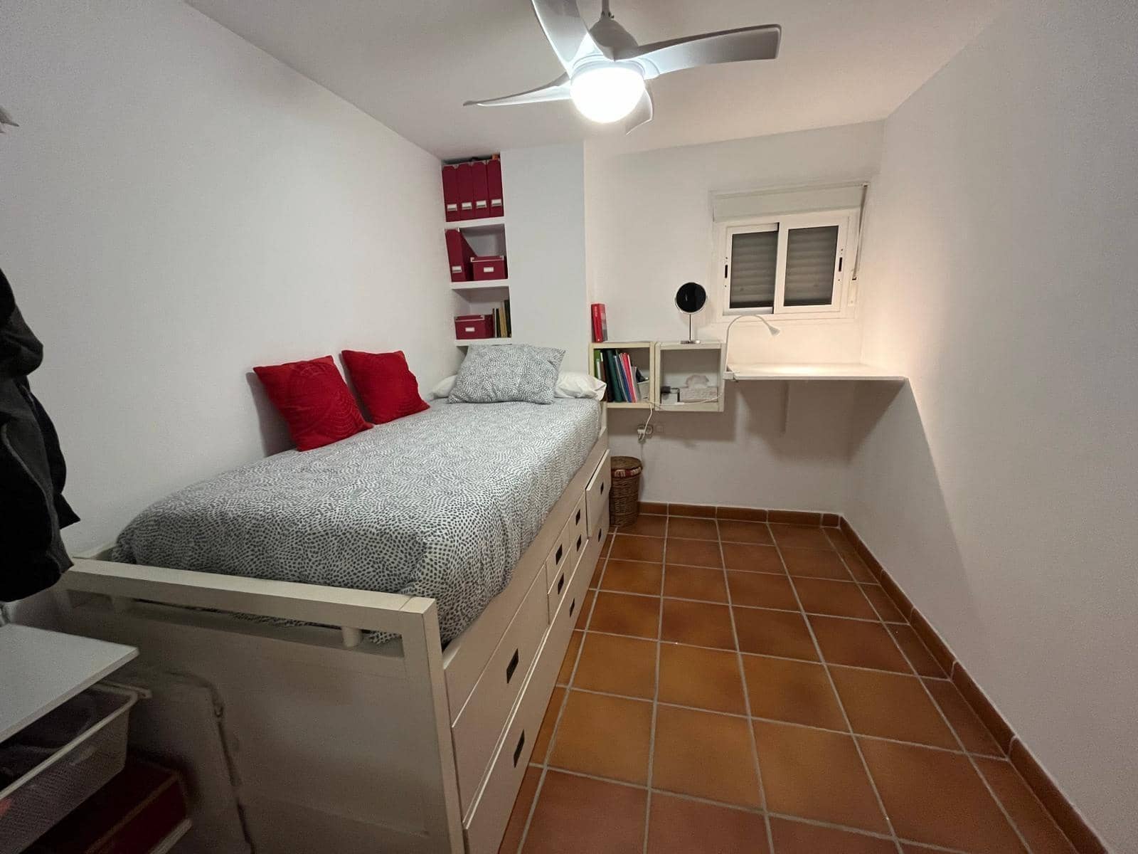 2 bedroom Beach Apartment for sale in Torremolinos with pool - € 396,000 (Ref: 9458546)