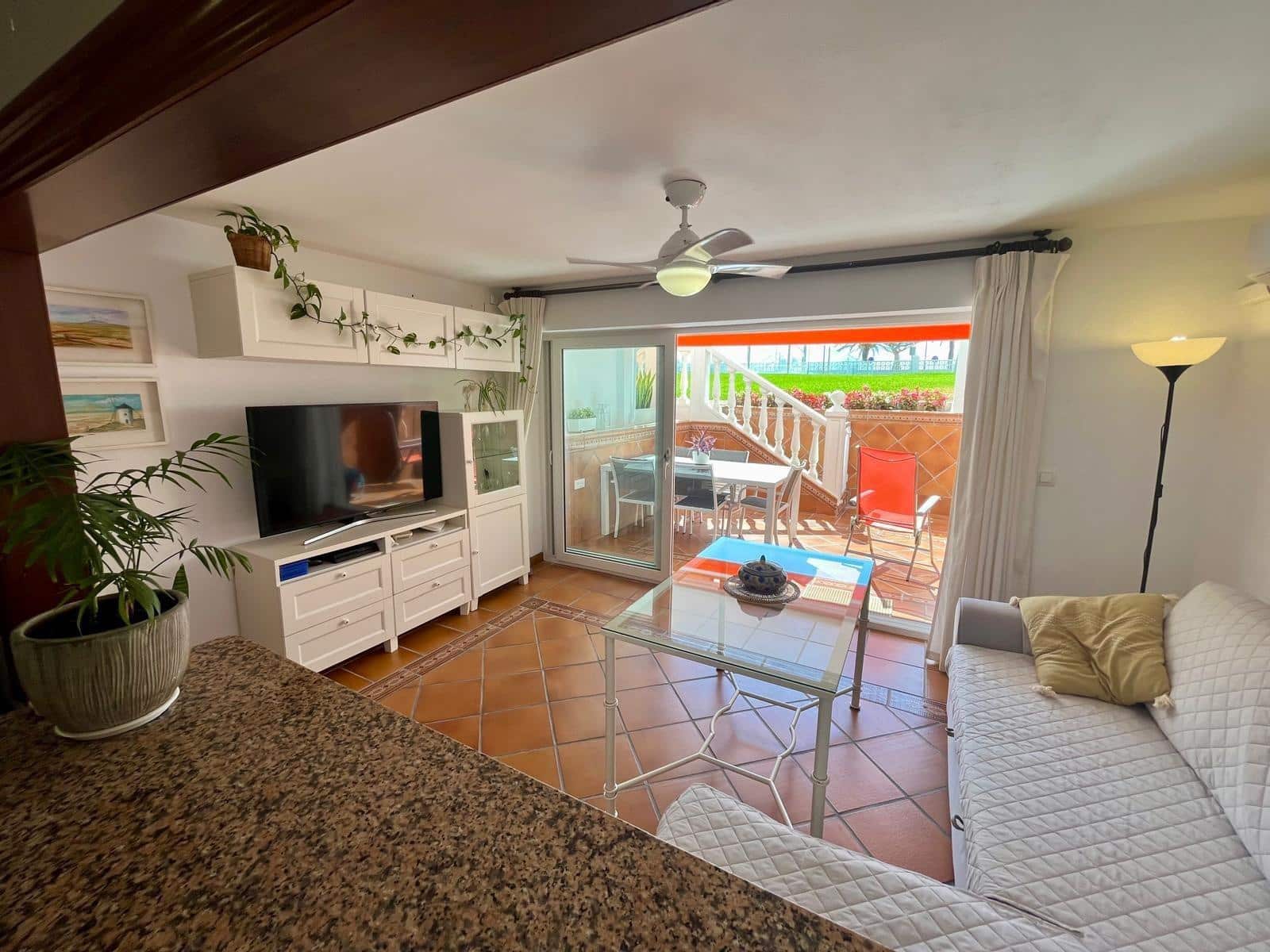 2 bedroom Beach Apartment for sale in Torremolinos with pool - € 396,000 (Ref: 9458546)