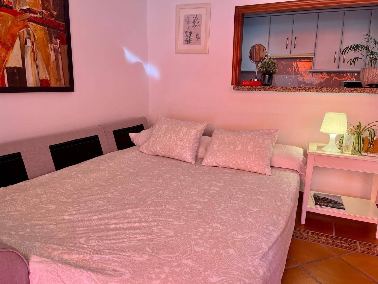 2 bedroom Beach Apartment for sale in Torremolinos with pool - € 396,000 (Ref: 9458546)