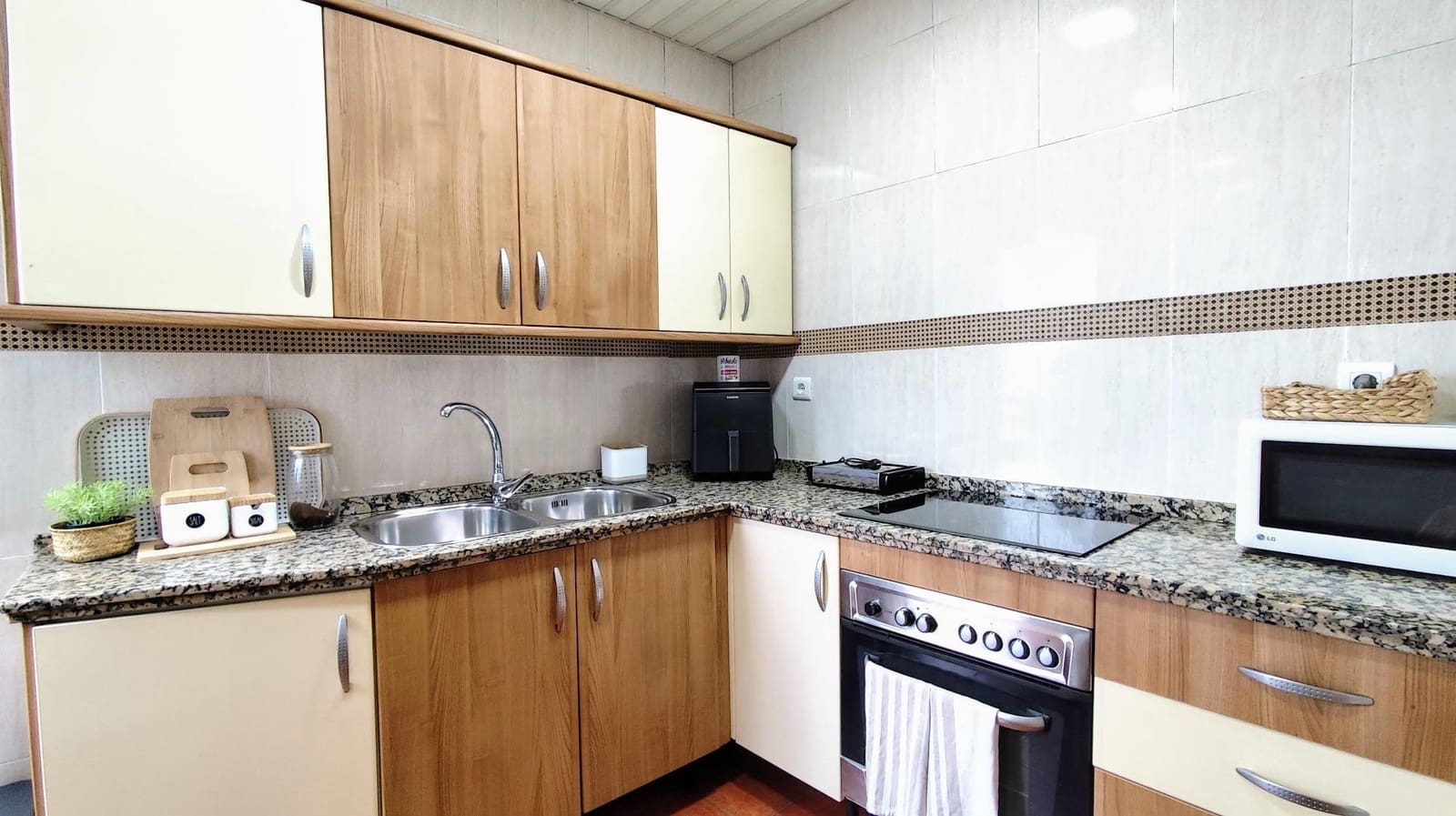 3 bedroom Townhouse for sale in Torremolinos - € 370,000 (Ref: 9458548)