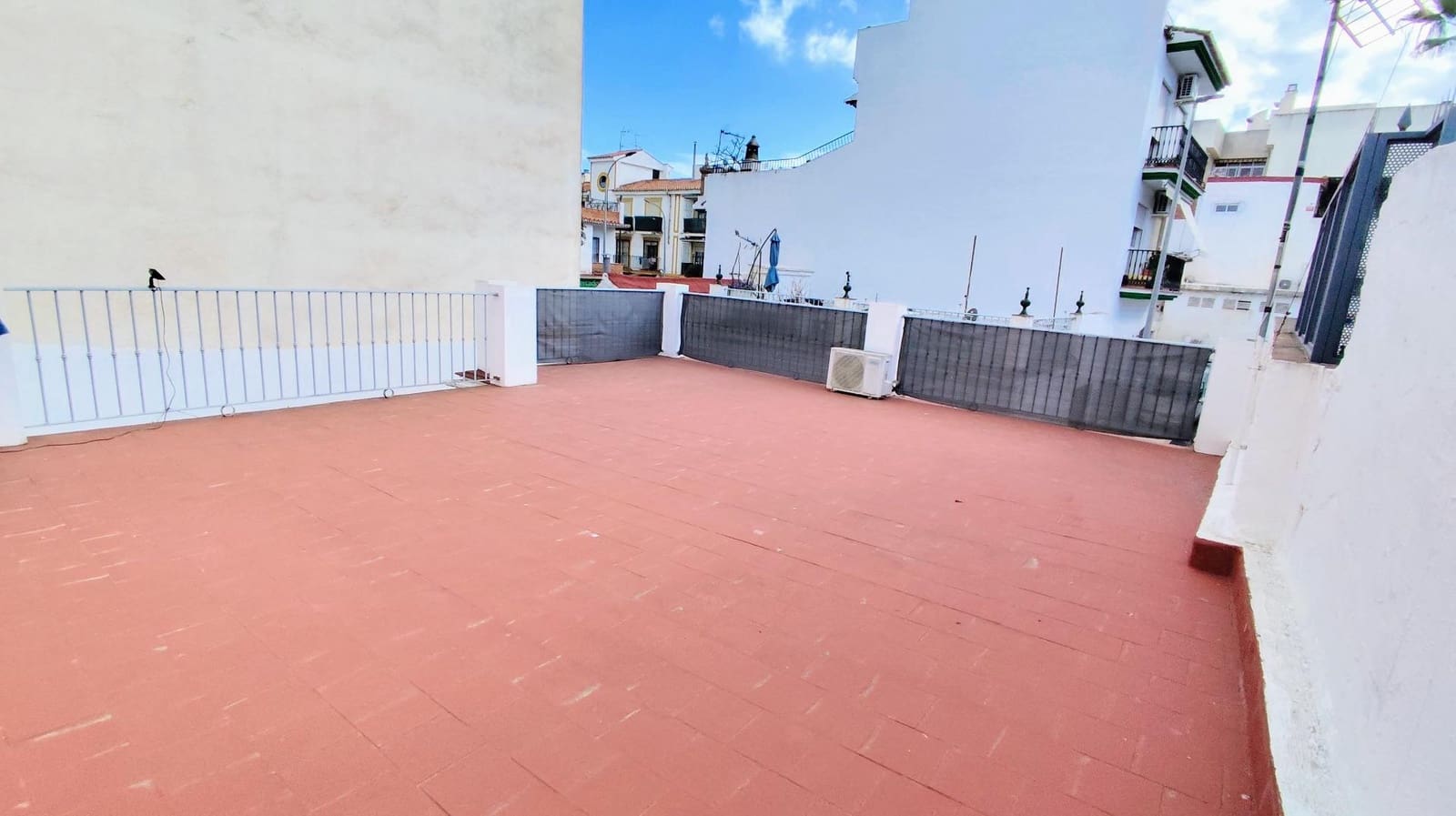 3 bedroom Townhouse for sale in Torremolinos - € 370,000 (Ref: 9458548)