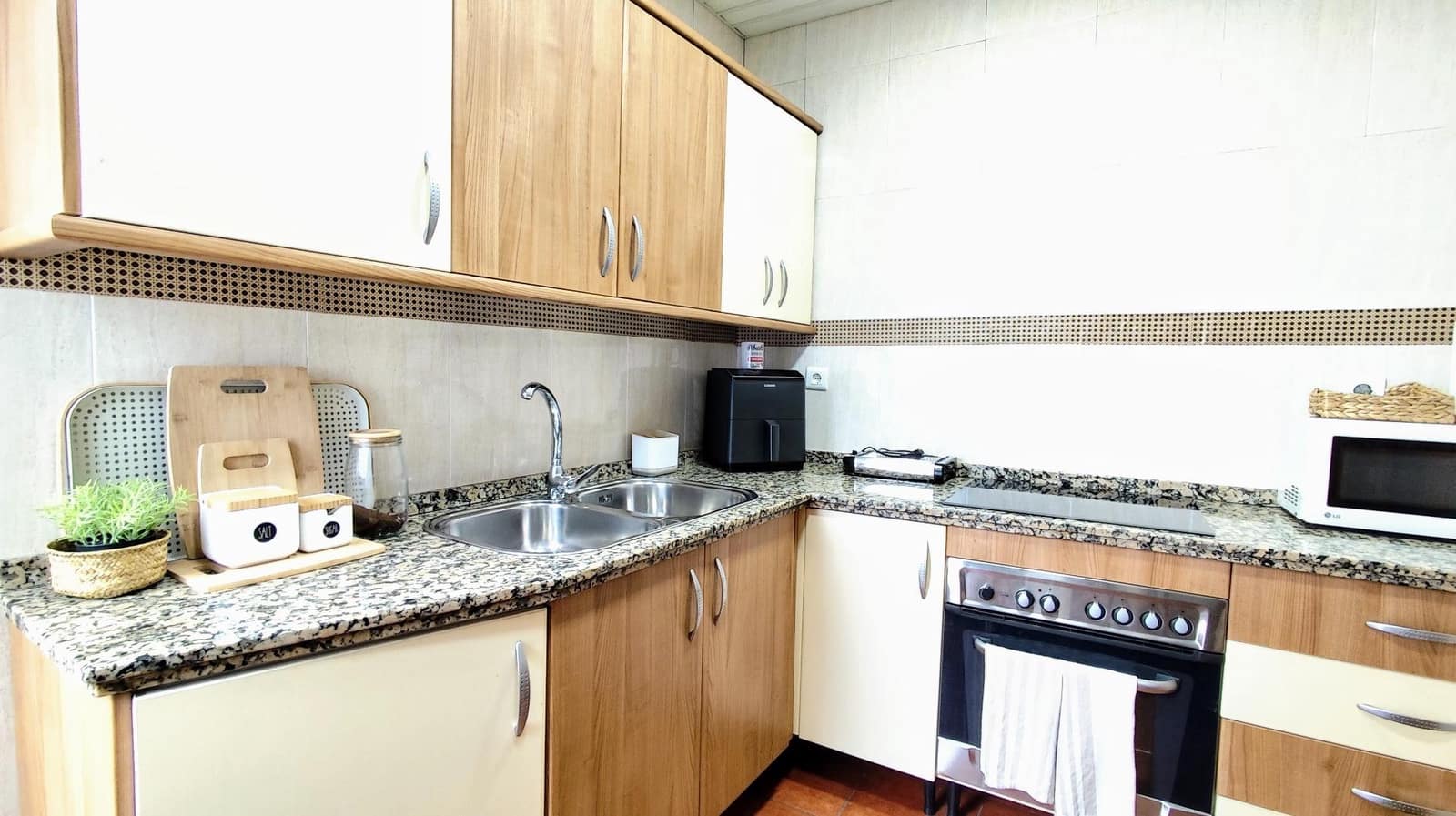 3 bedroom Townhouse for sale in Torremolinos - € 370,000 (Ref: 9458548)