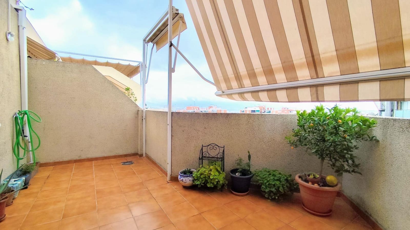 2 bedroom Penthouse for sale in Torremolinos with pool - € 415,000 (Ref: 9458550)