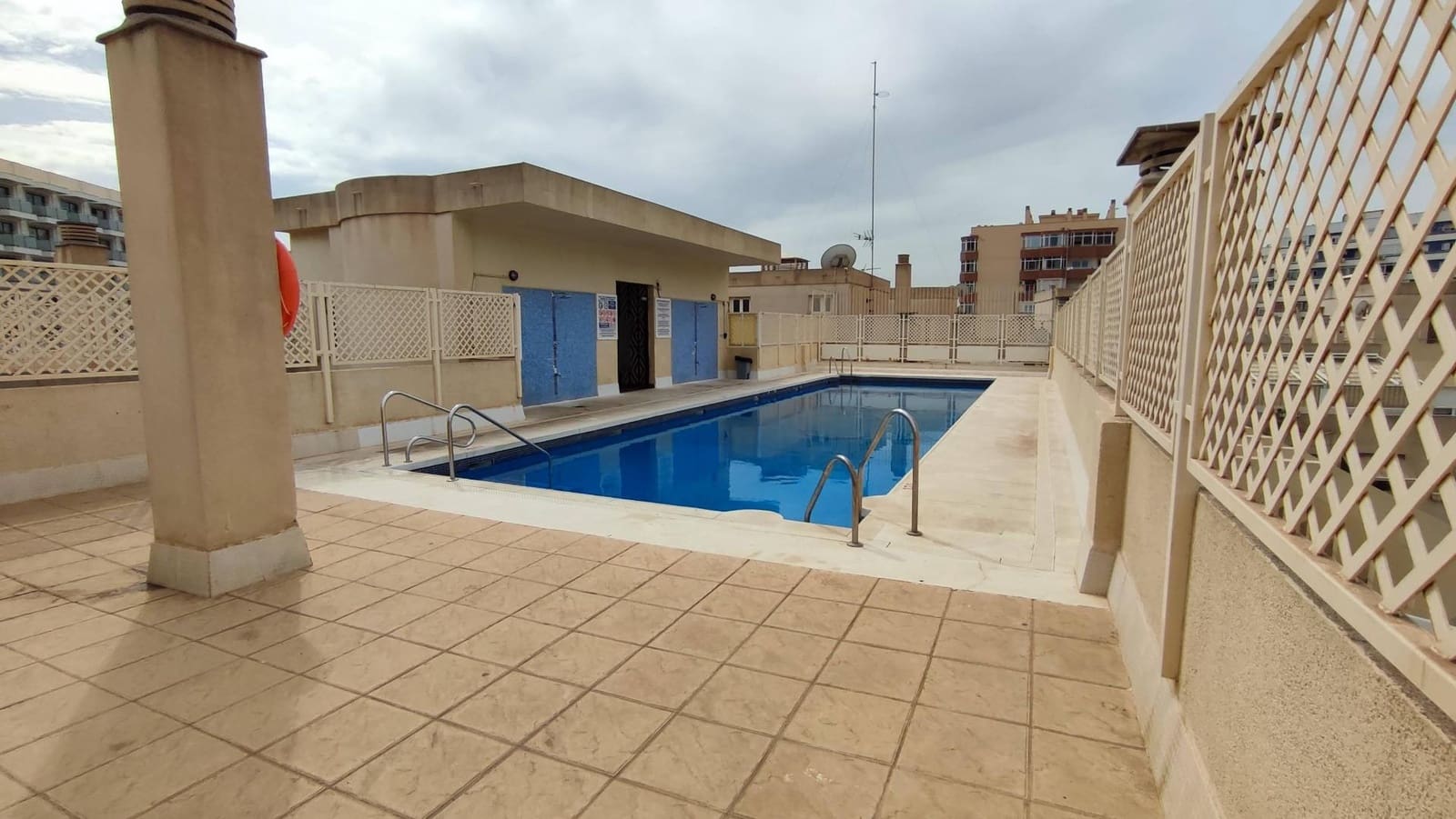 2 bedroom Penthouse for sale in Torremolinos with pool - € 415,000 (Ref: 9458550)