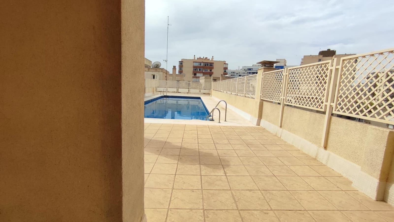 2 bedroom Penthouse for sale in Torremolinos with pool - € 415,000 (Ref: 9458550)