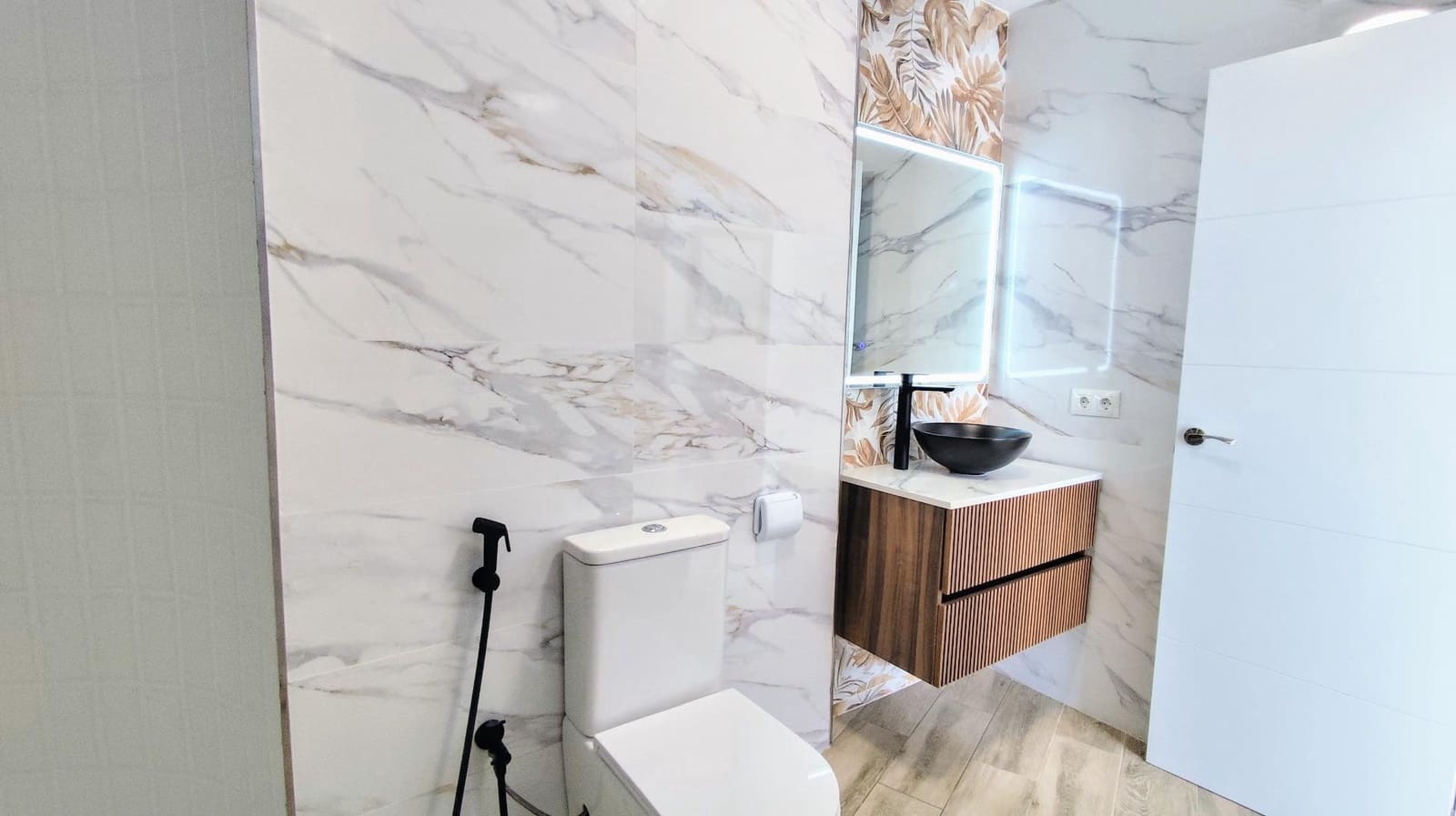 Ático de 2 habitaciones en Torremolinos en venta con piscina - 365.000 € (Ref: 9458551)