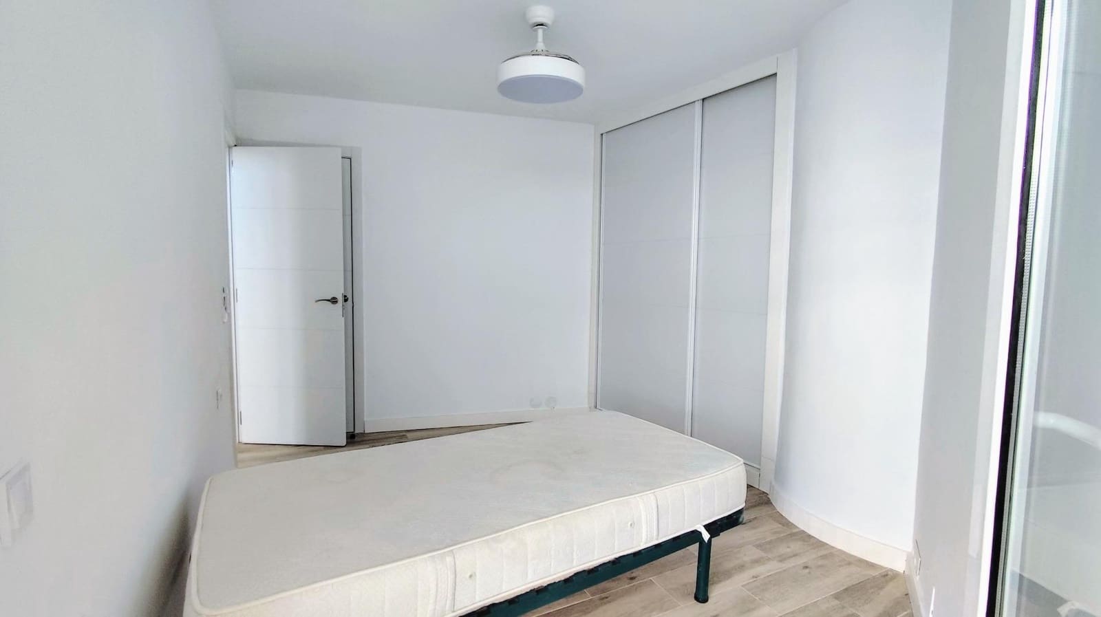 Ático de 2 habitaciones en Torremolinos en venta con piscina - 365.000 € (Ref: 9458551)