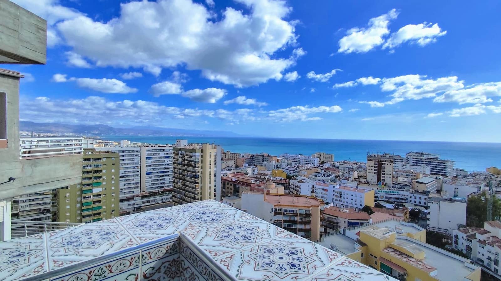 Ático de 2 habitaciones en Torremolinos en venta con piscina - 365.000 € (Ref: 9458551)