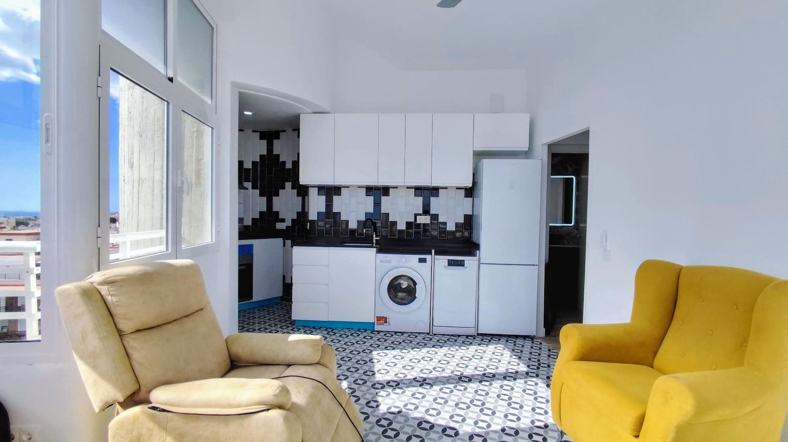 Ático de 2 habitaciones en Torremolinos en venta con piscina - 365.000 € (Ref: 9458551)