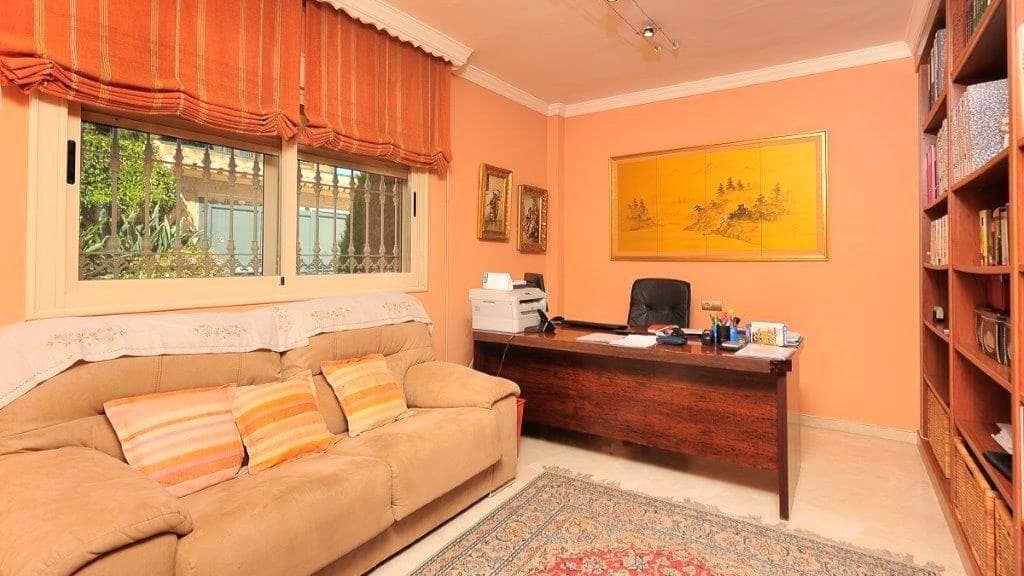 5 bedroom Villa for sale in Torremolinos with pool garage - € 1,545,000 (Ref: 9458552)