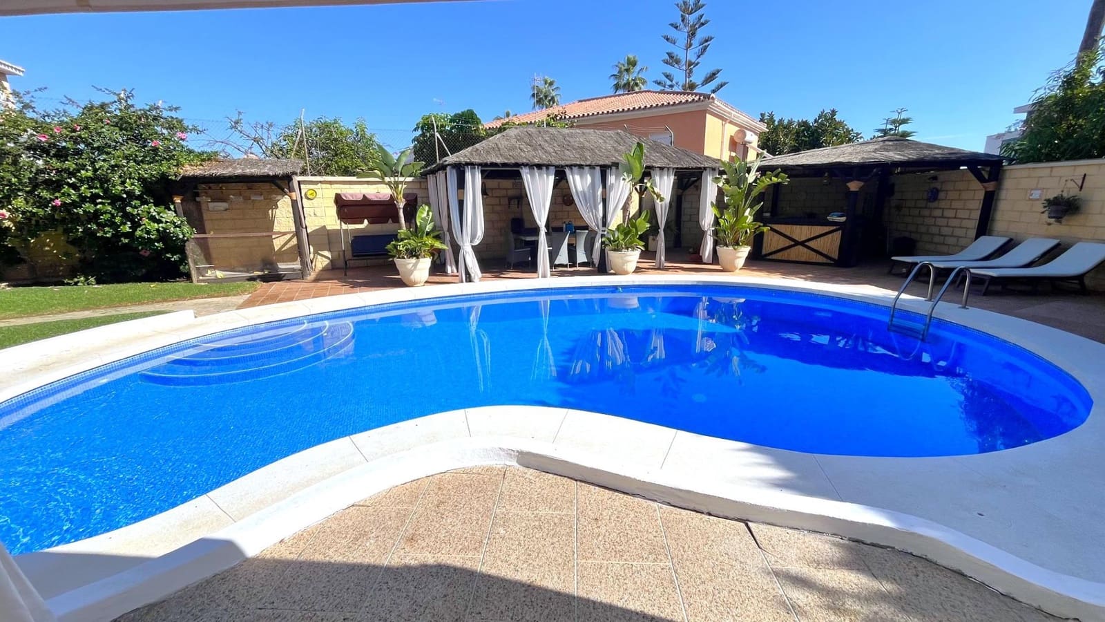 5 bedroom Villa for sale in Torremolinos with pool garage - € 1,545,000 (Ref: 9458552)