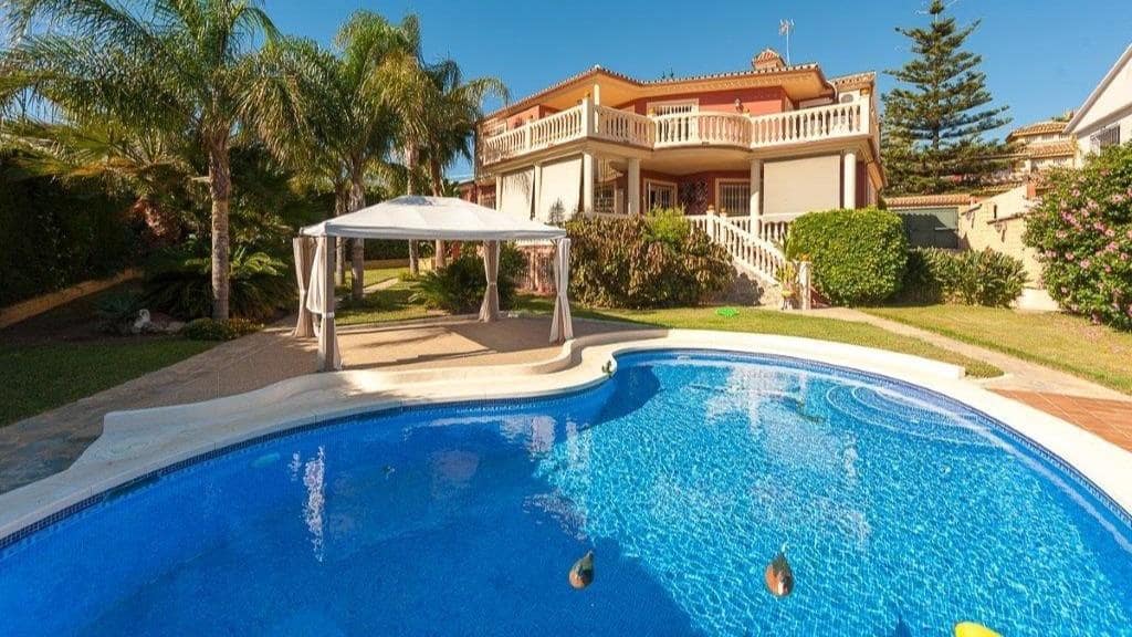 5 bedroom Villa for sale in Torremolinos with pool garage - € 1,545,000 (Ref: 9458552)