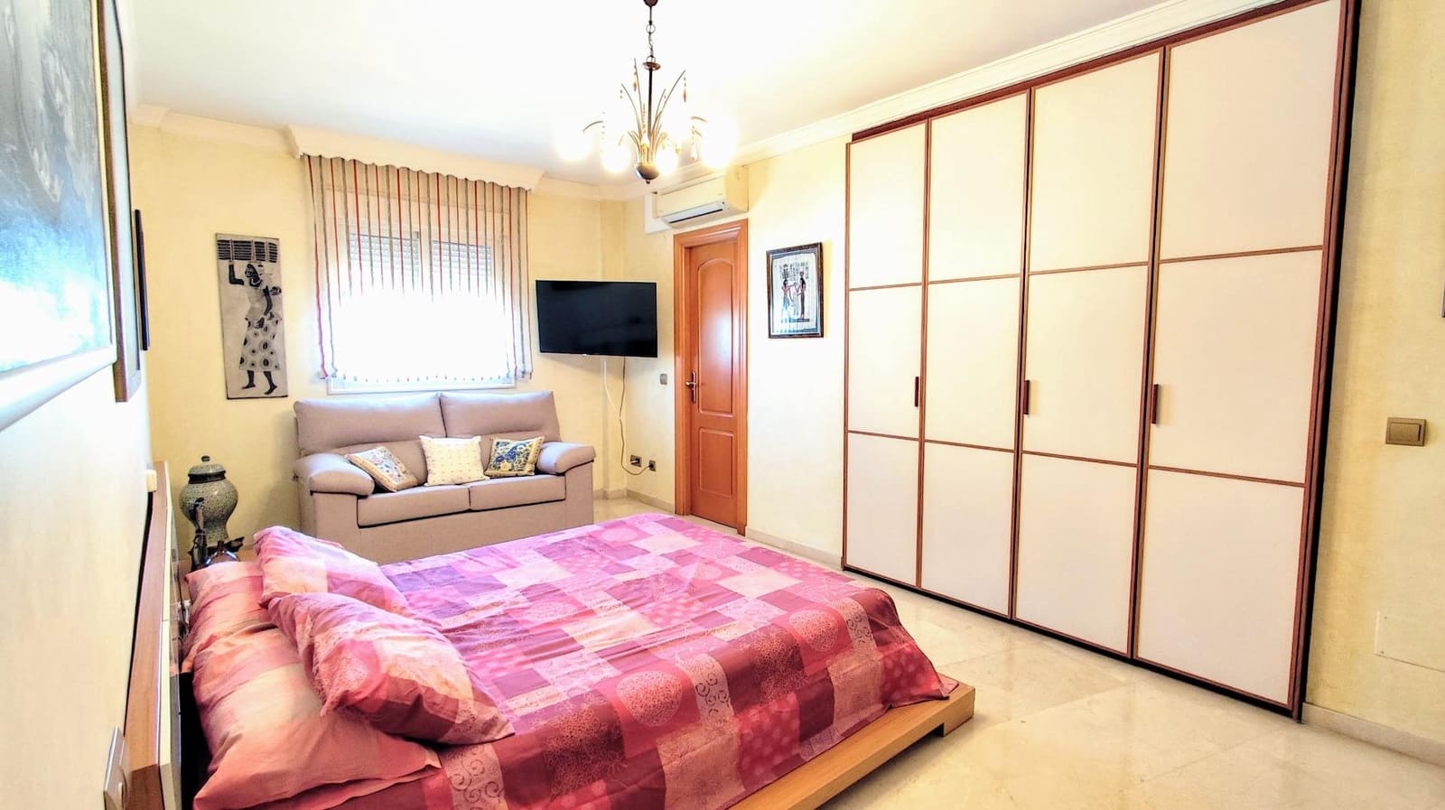 5 bedroom Villa for sale in Torremolinos with pool garage - € 1,545,000 (Ref: 9458552)