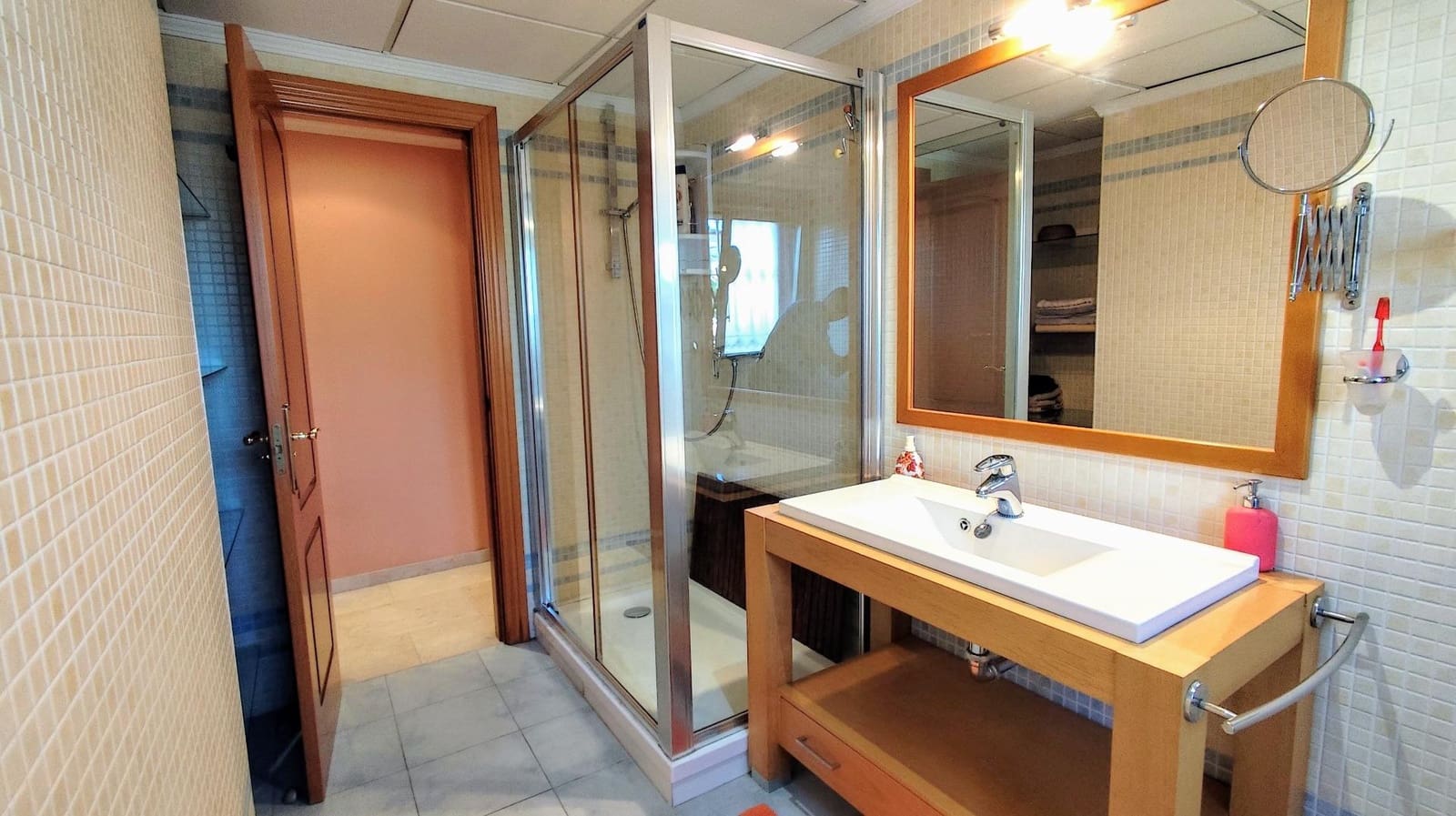 5 bedroom Villa for sale in Torremolinos with pool garage - € 1,545,000 (Ref: 9458552)