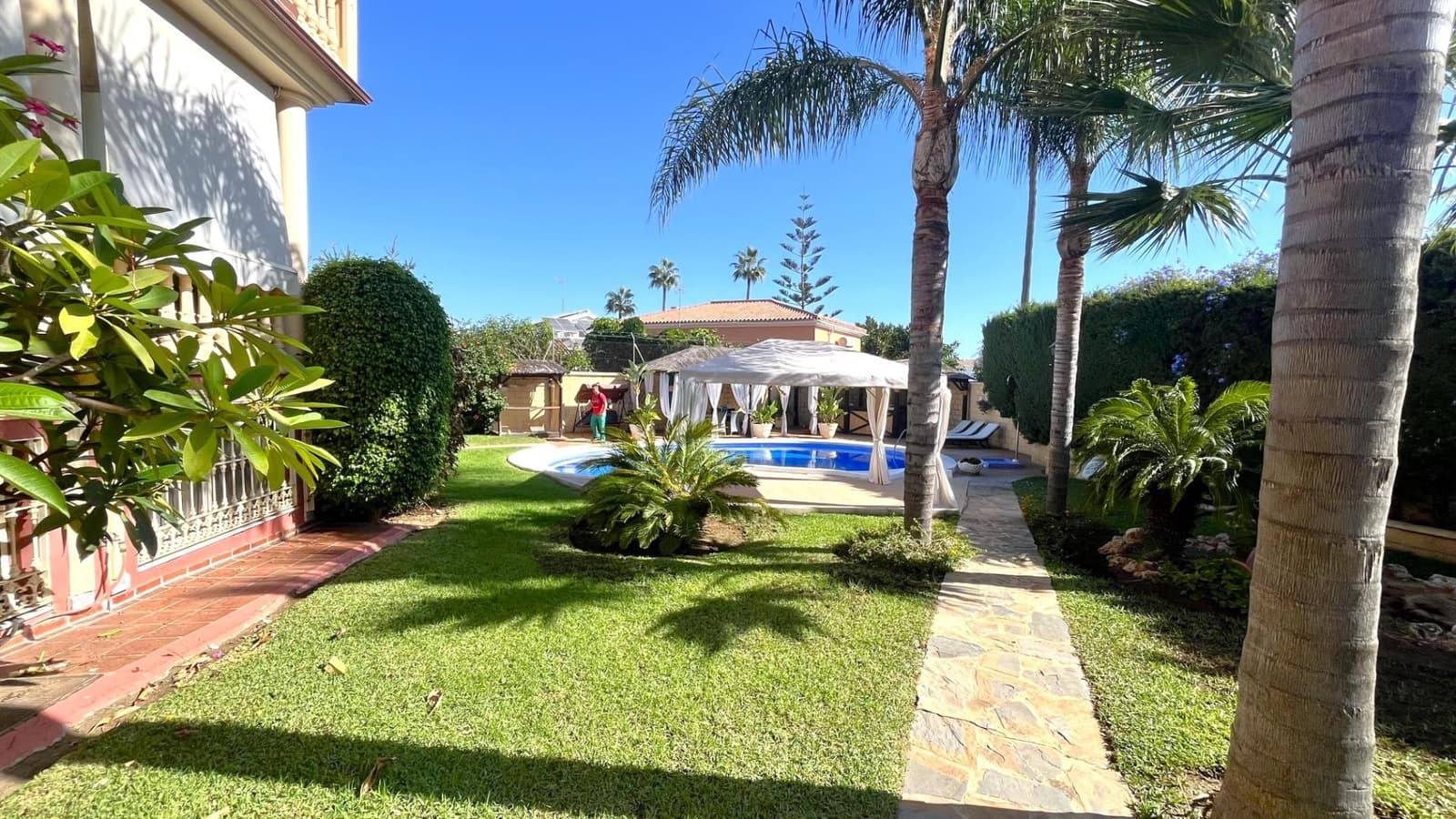 5 bedroom Villa for sale in Torremolinos with pool garage - € 1,545,000 (Ref: 9458552)