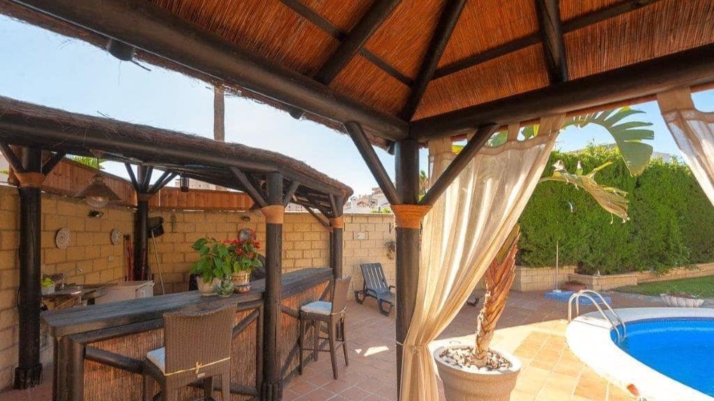 5 bedroom Villa for sale in Torremolinos with pool garage - € 1,545,000 (Ref: 9458552)