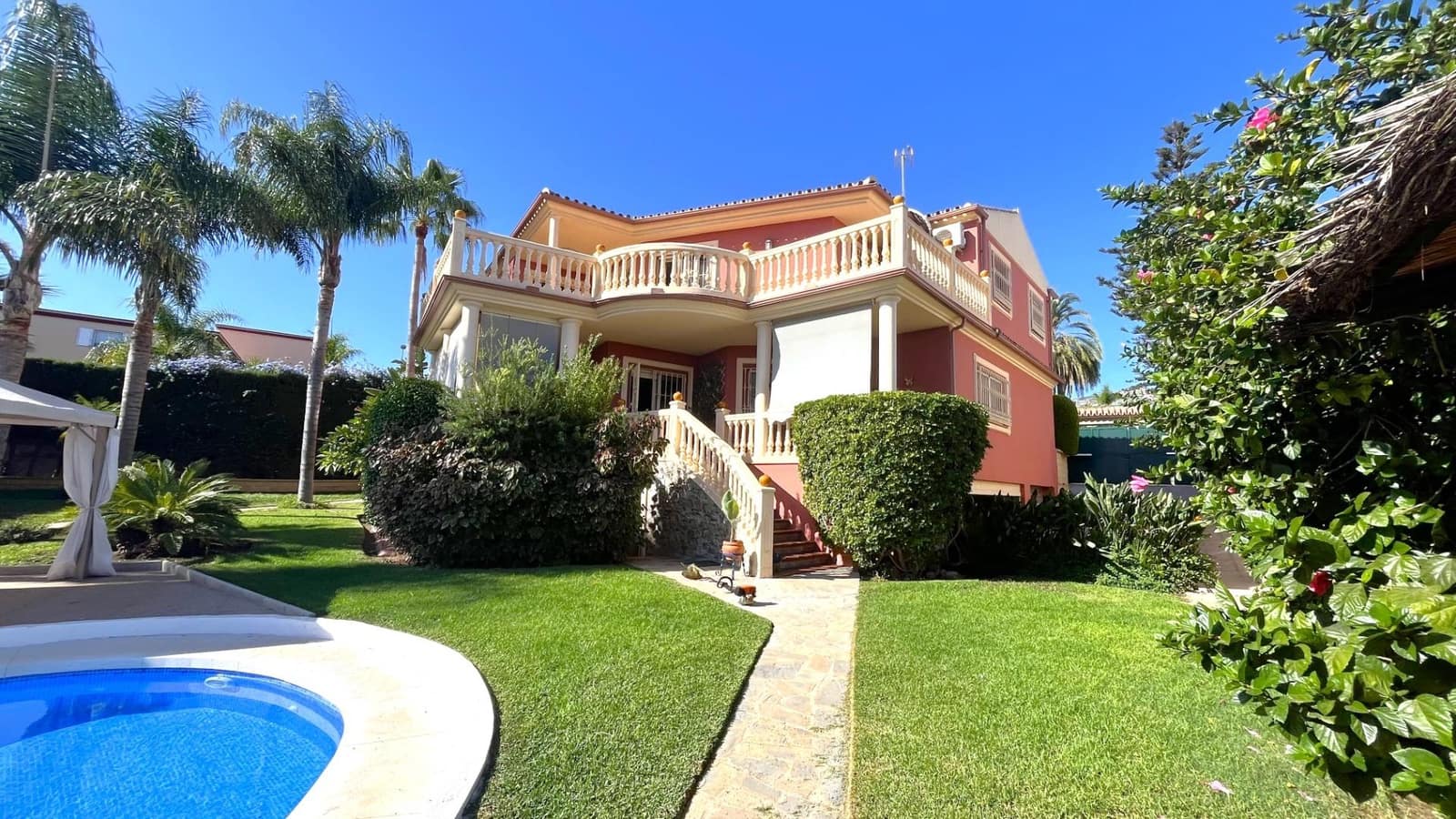5 bedroom Villa for sale in Torremolinos with pool garage - € 1,545,000 (Ref: 9458552)