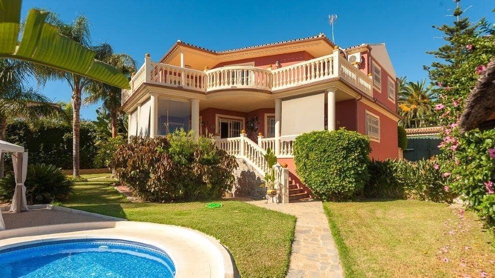 5 bedroom Villa for sale in Torremolinos with pool garage - € 1,545,000 (Ref: 9458552)