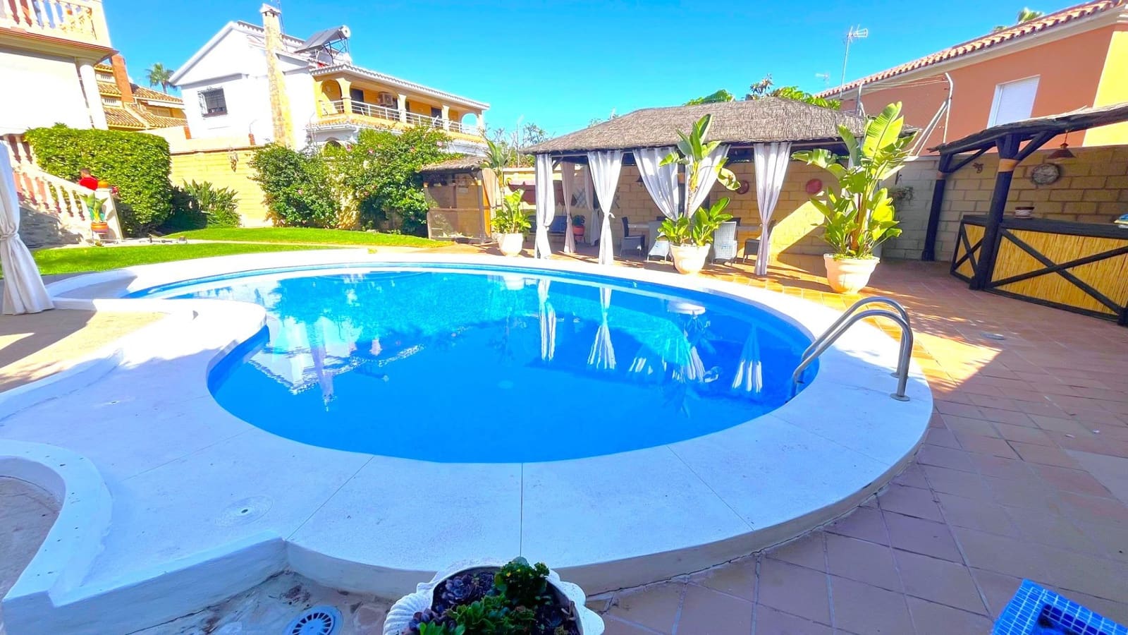5 bedroom Villa for sale in Torremolinos with pool garage - € 1,545,000 (Ref: 9458552)
