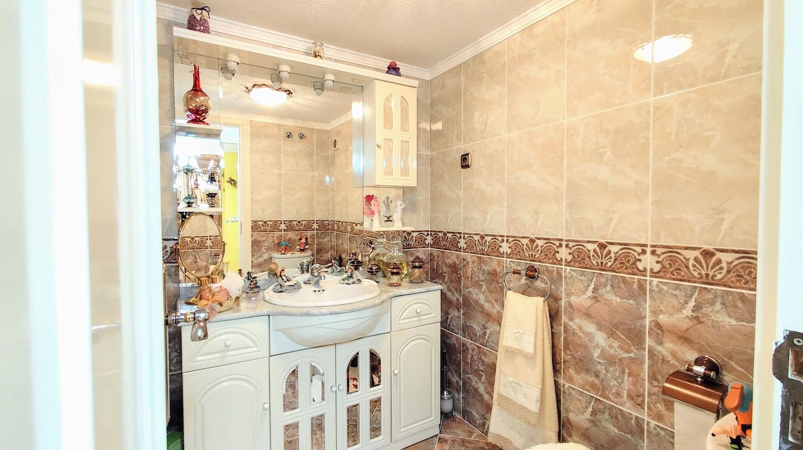 3 bedroom Flat for sale in Torremolinos with garage - € 570,000 (Ref: 9458553)