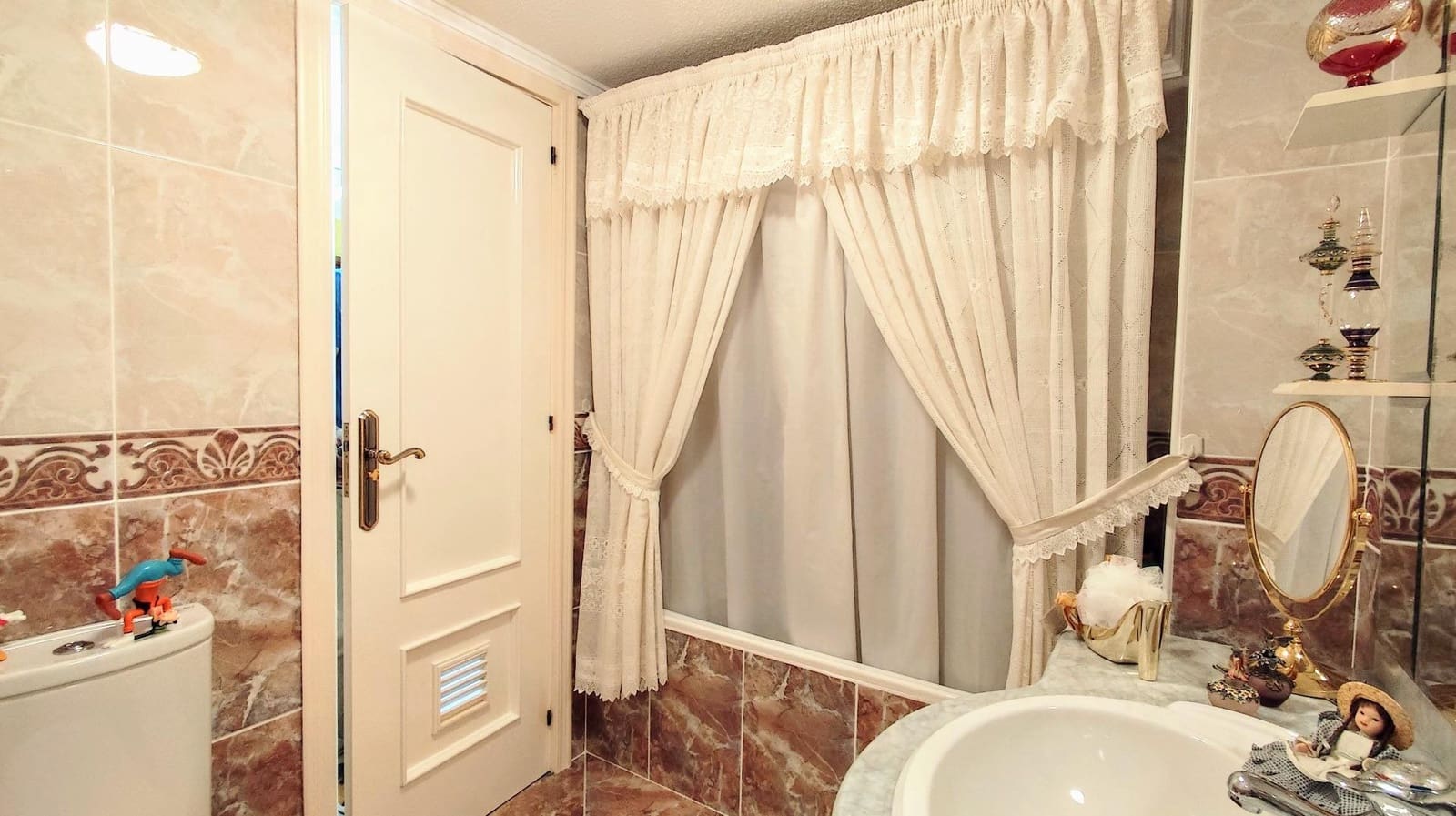 3 bedroom Flat for sale in Torremolinos with garage - € 570,000 (Ref: 9458553)