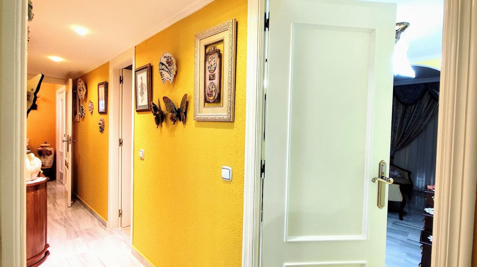 3 bedroom Flat for sale in Torremolinos with garage - € 570,000 (Ref: 9458553)