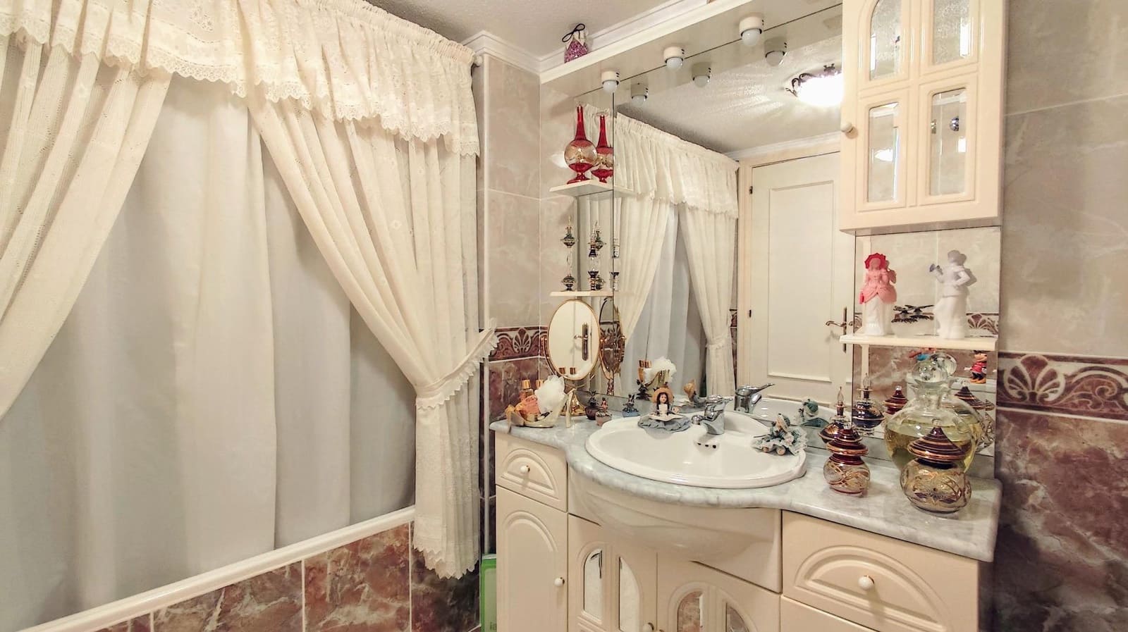 3 bedroom Flat for sale in Torremolinos with garage - € 570,000 (Ref: 9458553)