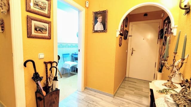 Piso de 3 habitaciones en Torremolinos en venta con garaje - 570.000 € (Ref: 9458553)